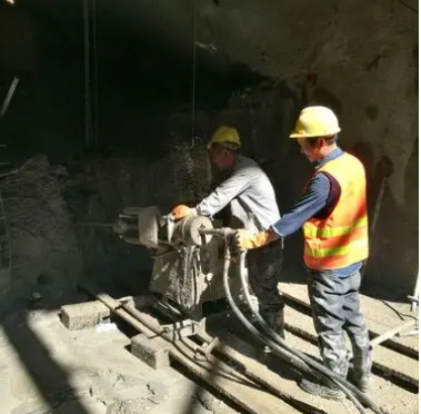 云浮水下抗分散灌浆料特点 水下不分散注浆料介绍